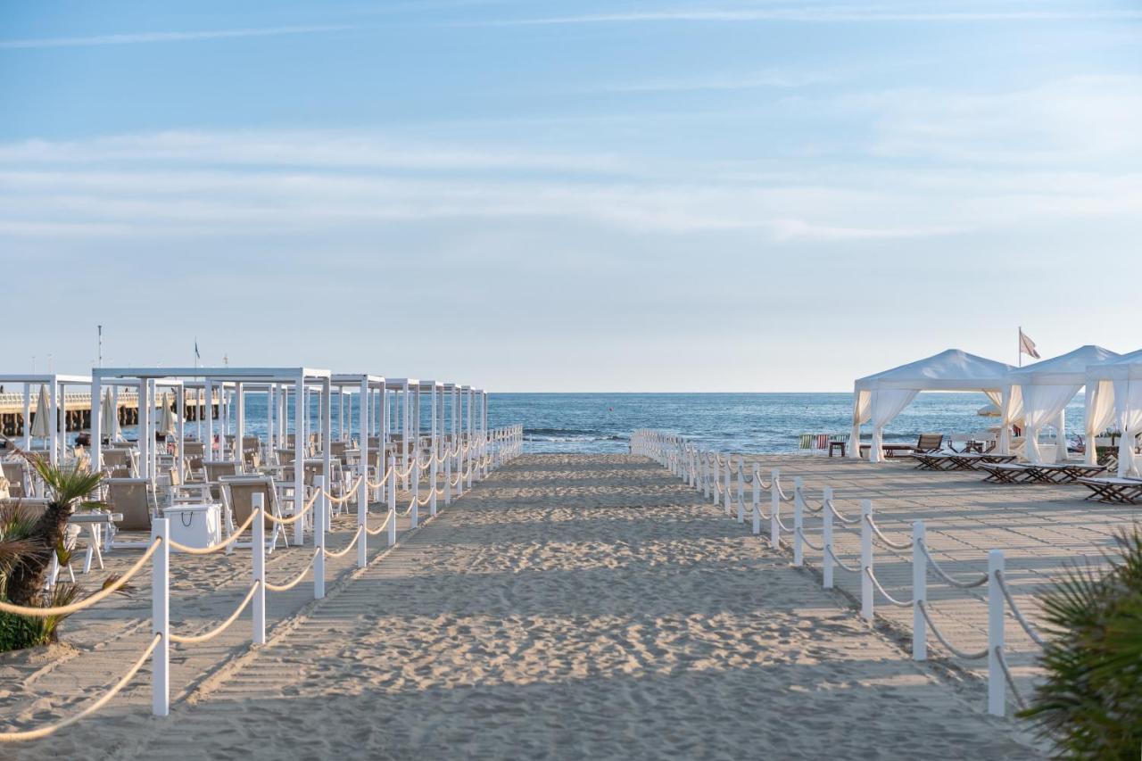 Monti Di Luna Forte dei Marmi Exterior photo